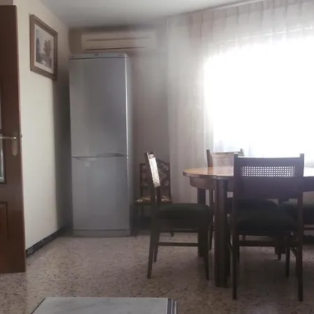 Апартаменты Piso Pilares 6-10 Pax. Parque Delicias